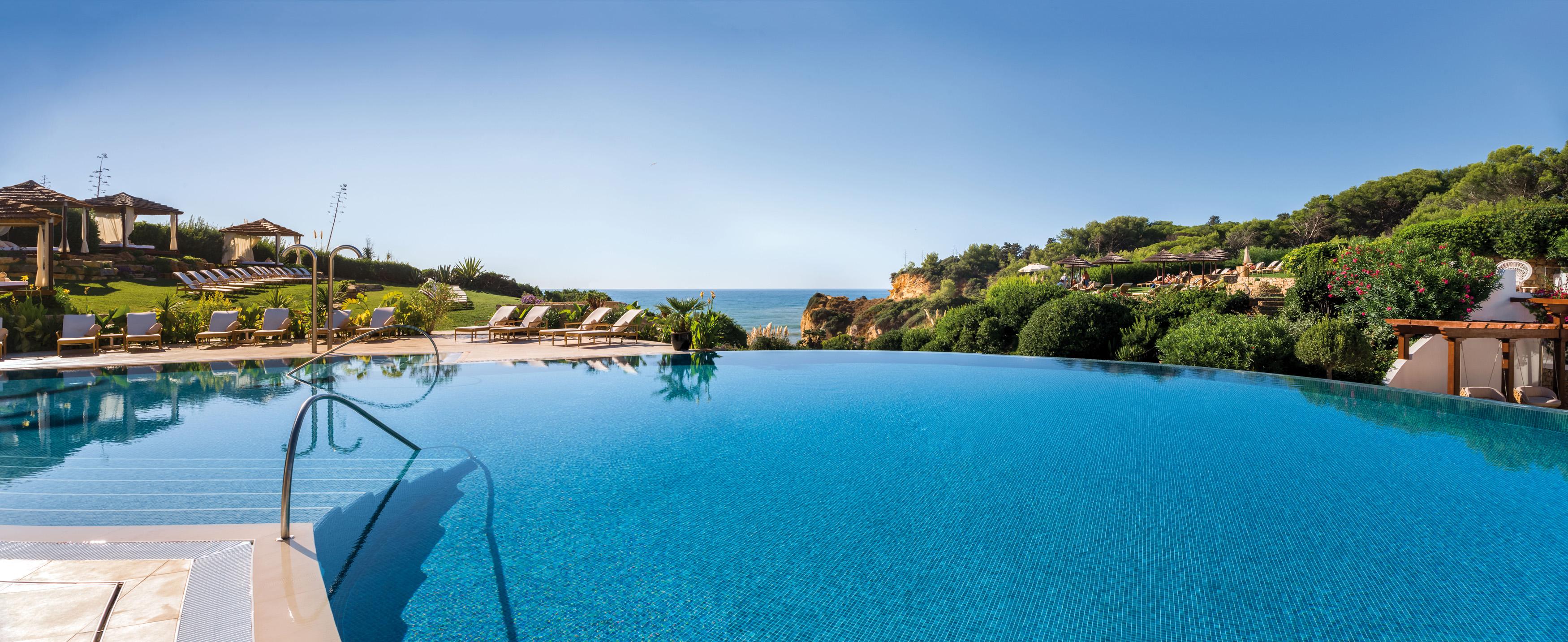Vila Vita Parc Armação de Pêra Exterior foto Infinity pool at the resort