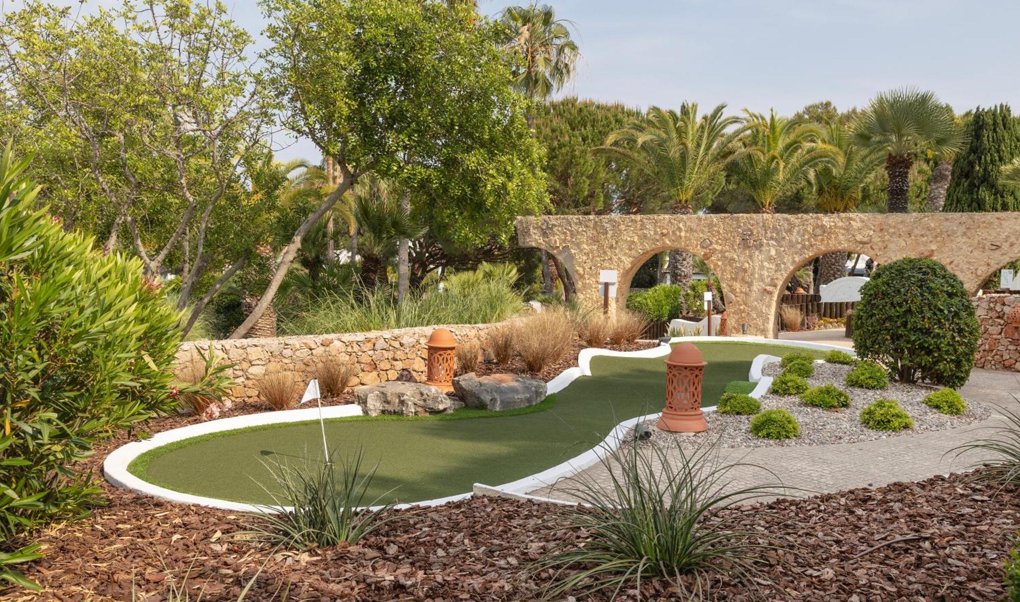 Vila Vita Parc Armação de Pêra Exterior foto Golf course in Portals Nous